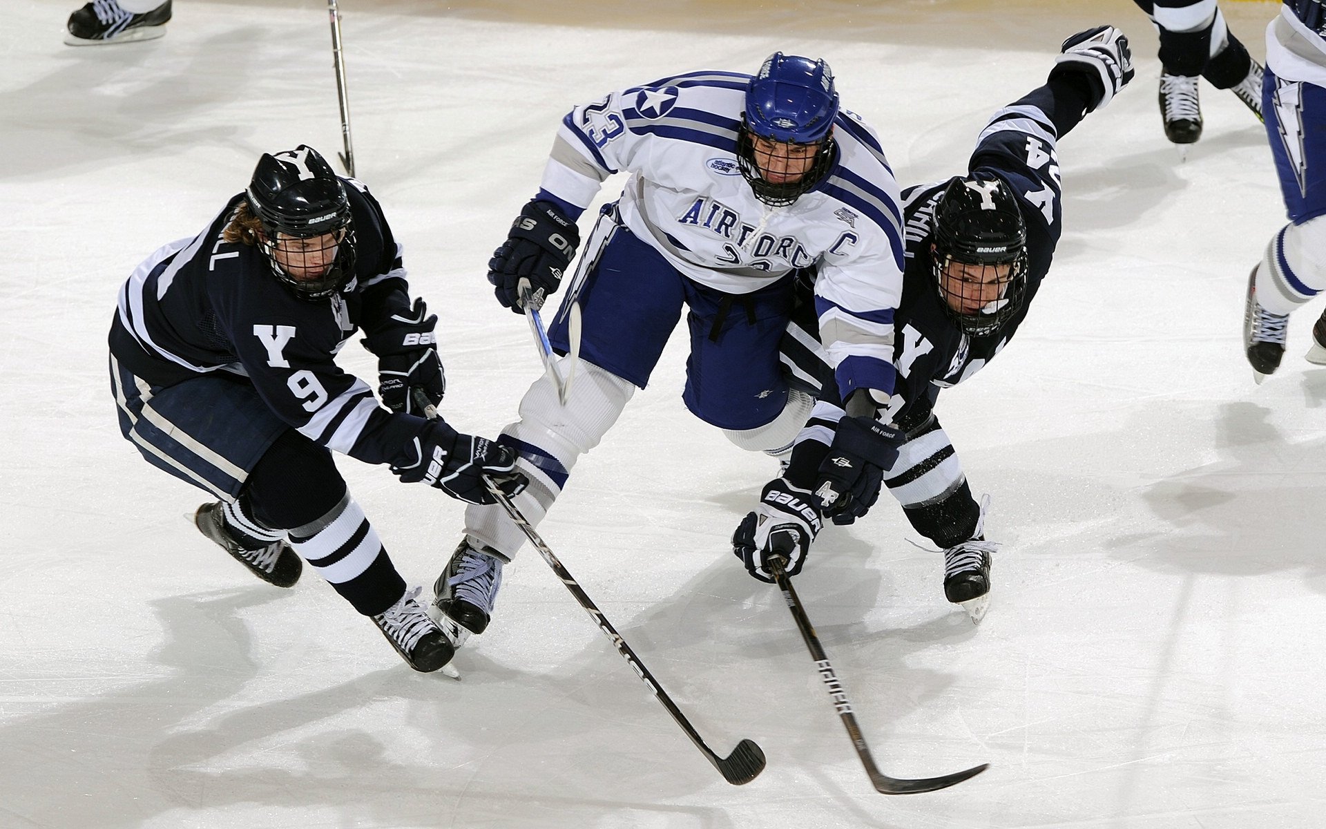 外援政策变动频繁影响俱乐部稳定,球队外援