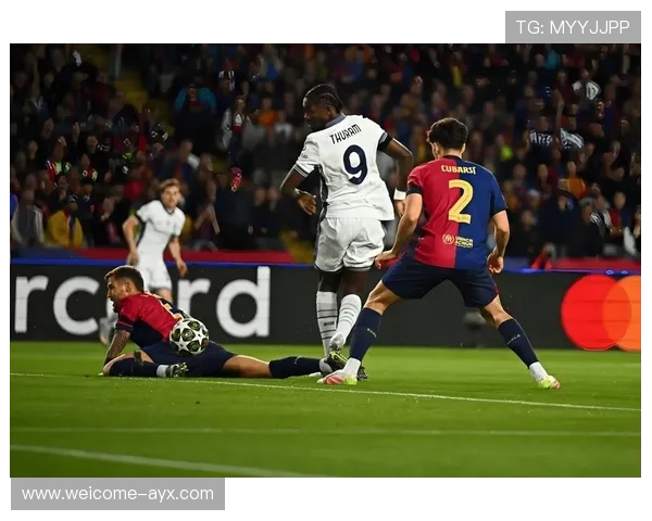 弗里克执教巴萨，场均3球进攻风暴震撼欧洲足坛，20182019欧冠巴萨vs利物浦