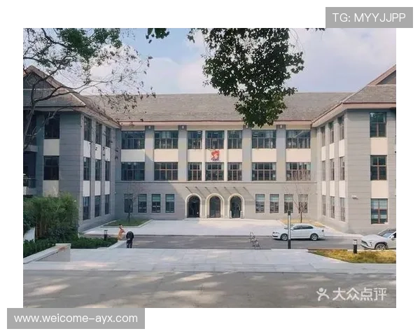 成都西南大学教师招聘考生时间紧迫，跑步进场，2021年西南大学教师招聘会